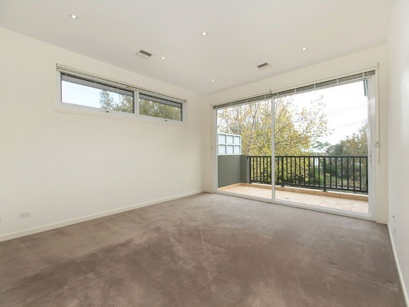 60 Riddell Parade, Elsternwick VIC 3185