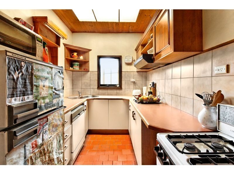 10 Foster Avenue, Glen Huntly VIC 3163