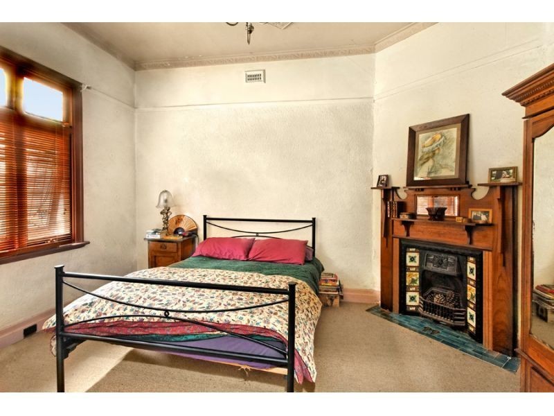 10 Foster Avenue, Glen Huntly VIC 3163