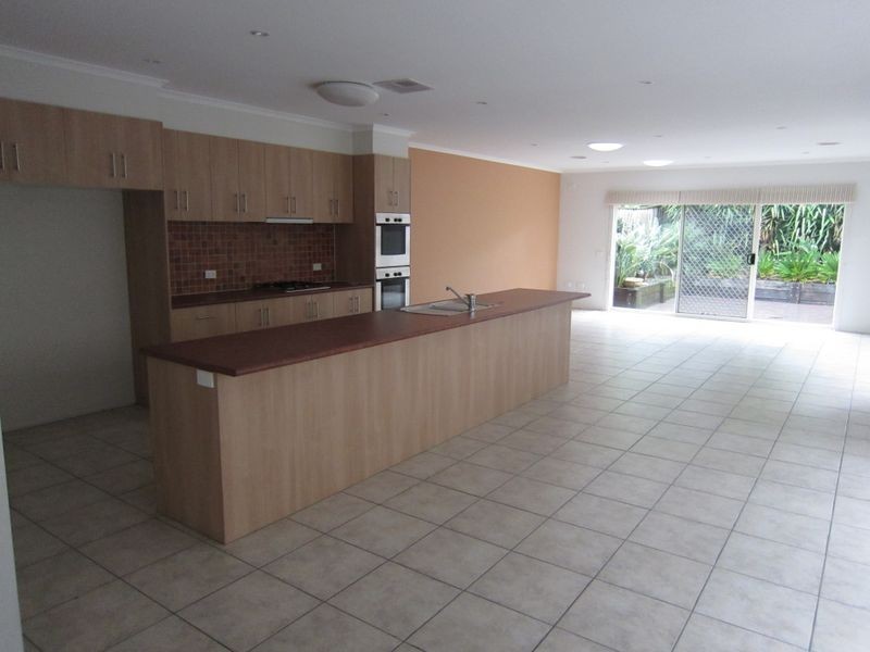 20 Moore Street, Caulfield South VIC 3162