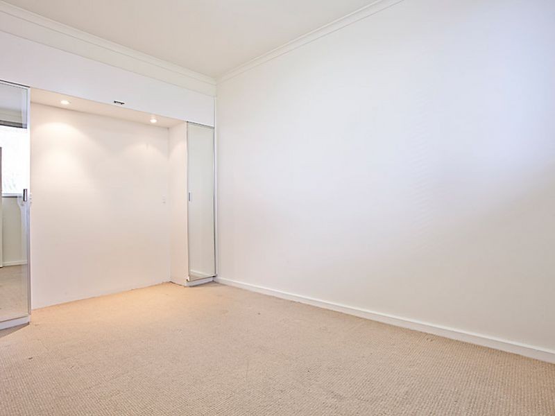 4/33 Gardenia Road, Elsternwick VIC 3185