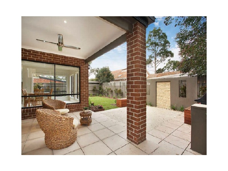 2 Bambra Road, Caulfield North VIC 3161