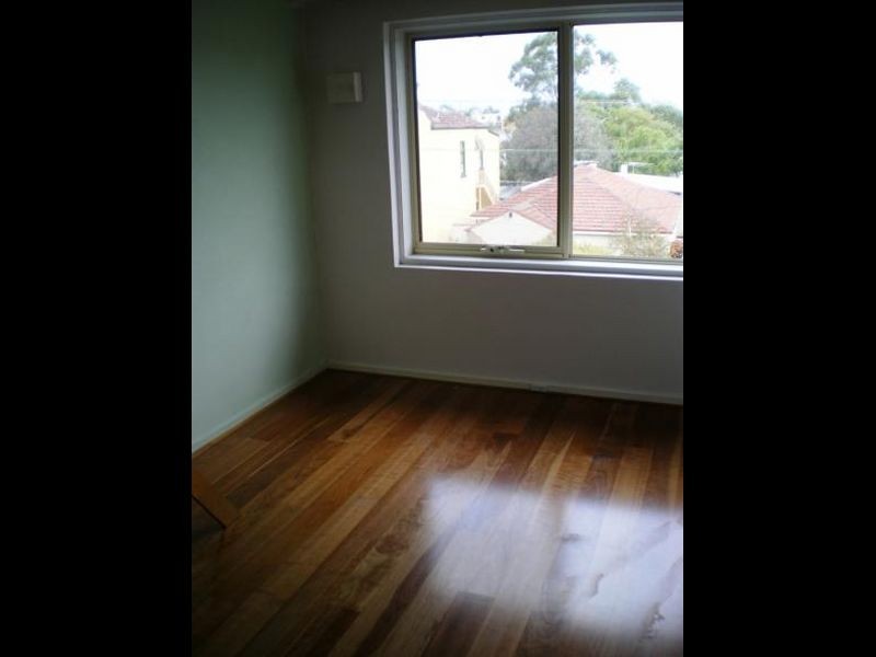 10/16 Byron Street, Elwood VIC 3184