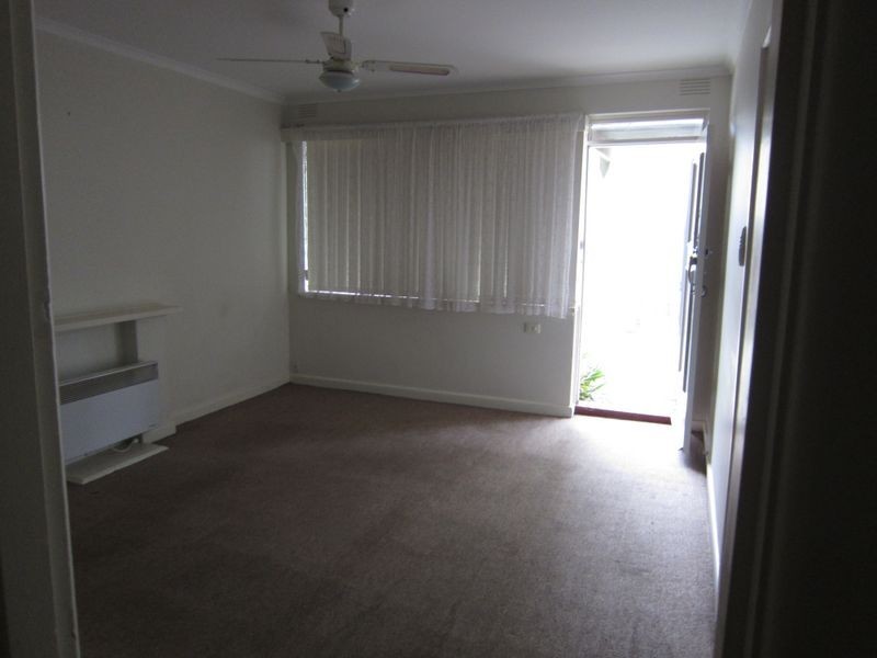 3/27 Moore Street, Elwood VIC 3184