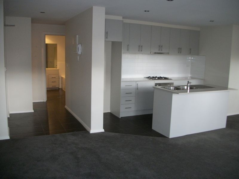 1/329 Neerim Road, Carnegie VIC 3163