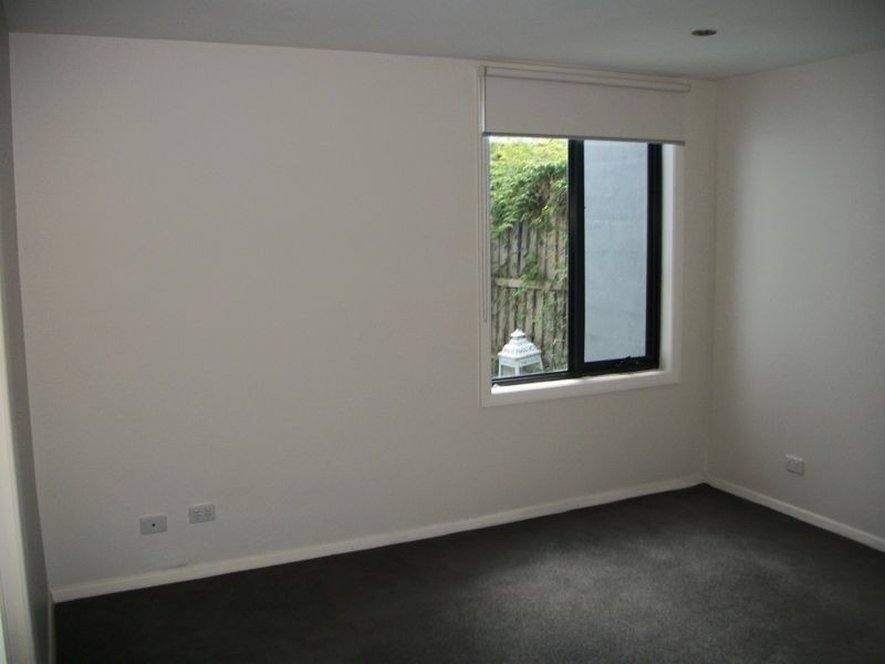 1/329 Neerim Road, Carnegie VIC 3163