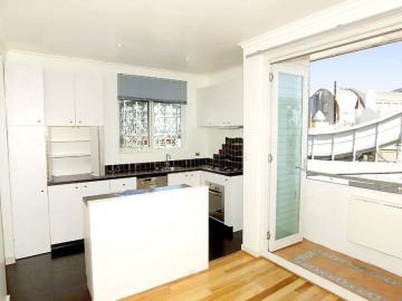 17/19 Shakespeare Grove, St Kilda VIC 3182