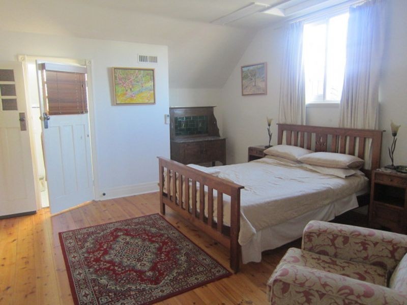 24 Parkside Street, Elsternwick VIC 3185