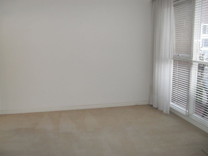 4/293 Kooyong Road, Elsternwick VIC 3185