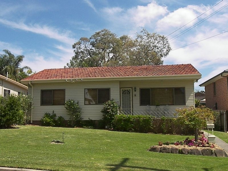 9 Baringa Road, Engadine NSW 2233