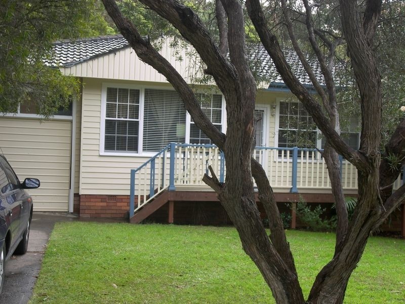 31 Tobruk Avenue, Engadine NSW 2233