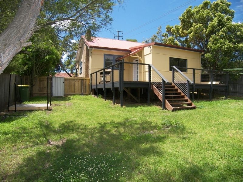 2 Myrtle Avenue, Loftus NSW 2232