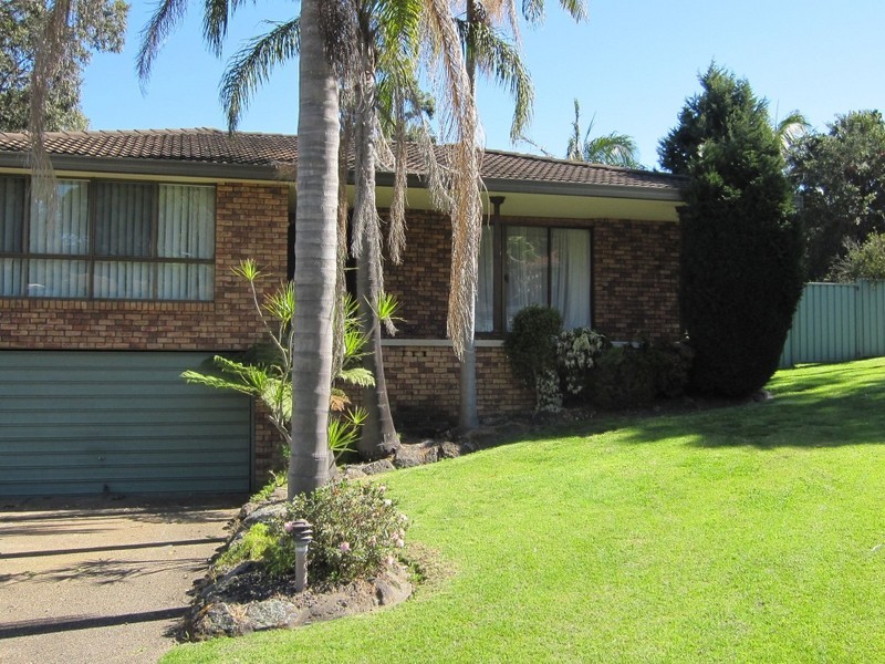 7 Ferguson Close, Menai NSW 2234