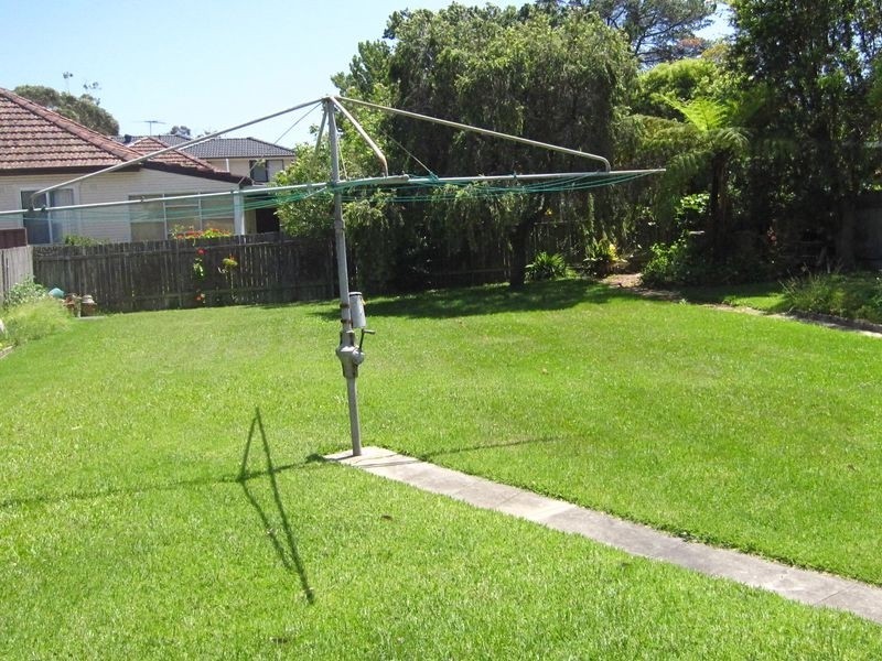 37 Bullecourt Avenue, Engadine NSW 2233