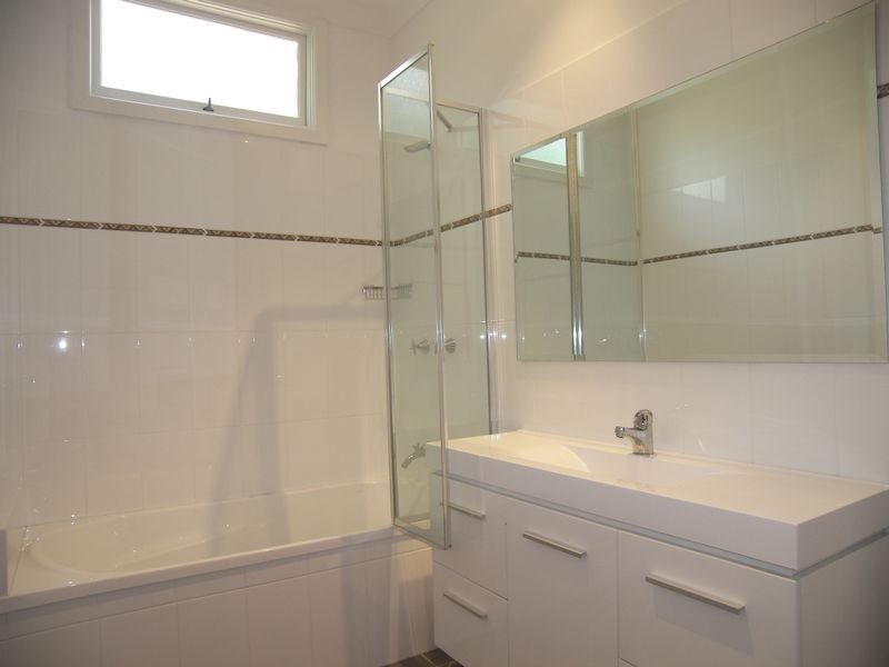 2 Myrtle Avenue, Loftus NSW 2232