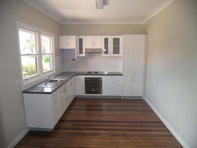 2 Myrtle Avenue, Loftus NSW 2232