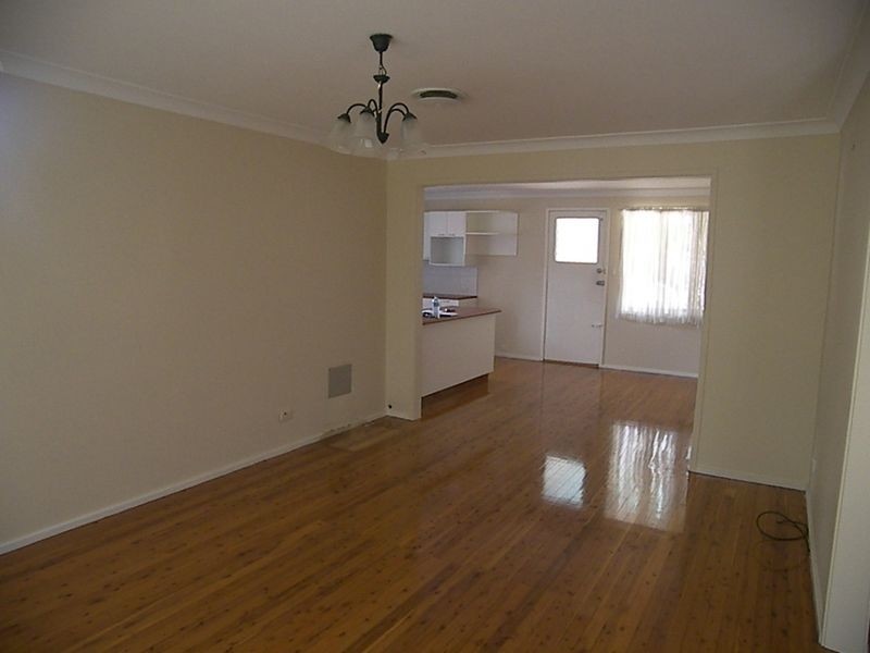 16 Mount Carmel Place, Engadine NSW 2233