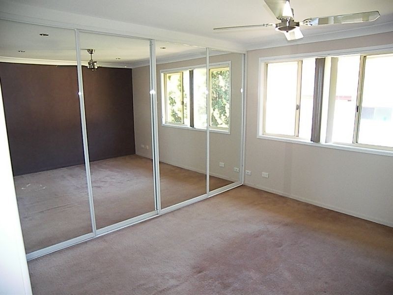 2/223 Woronora Road, Engadine NSW 2233