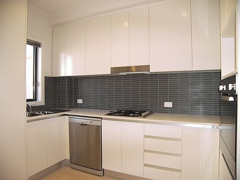 2/87-89 Caldarra Avenue, Engadine NSW 2233