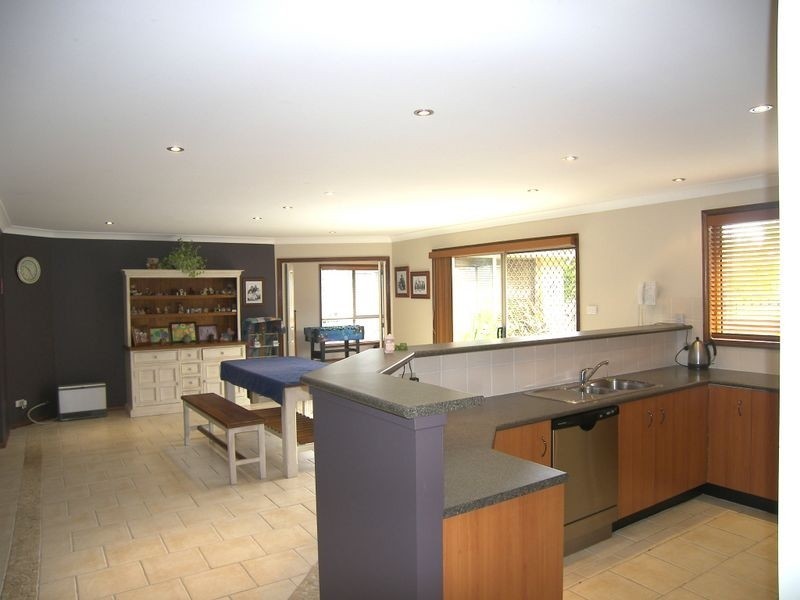 5 Wilson Parade, Heathcote NSW 2233