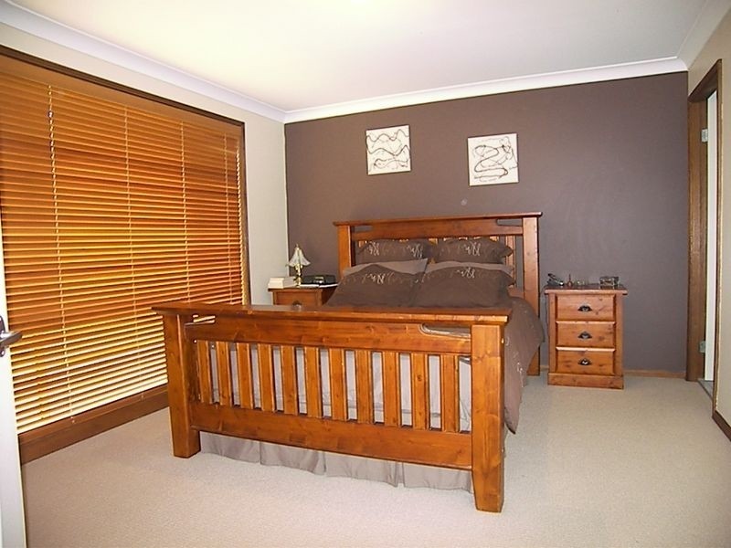 5 Wilson Parade, Heathcote NSW 2233