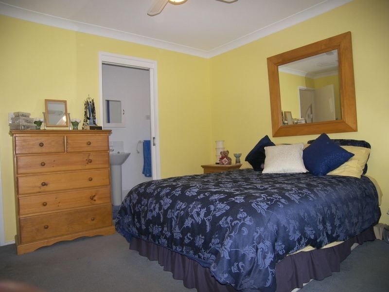 34 Rialto Place, Heathcote NSW 2233