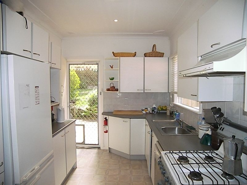 31 Tobruk Avenue, Engadine NSW 2233