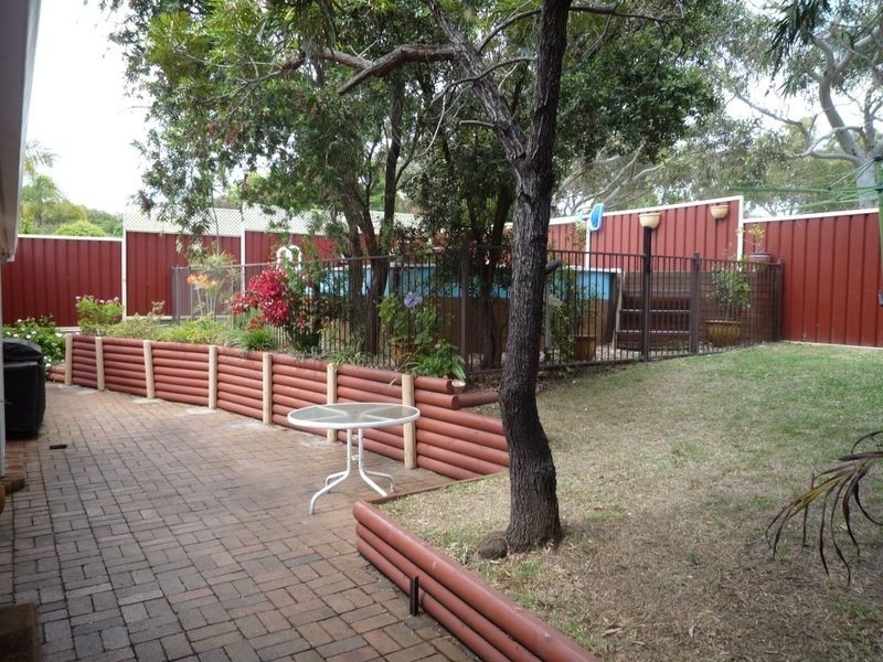 11 Roebourne Street, Yarrawarrah NSW 2233
