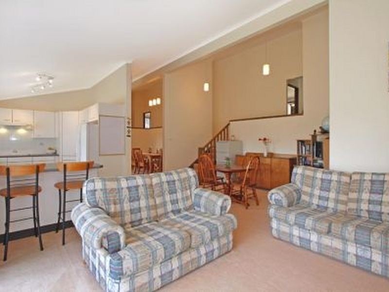 52 Mannikin Drive, Woronora Heights NSW 2233