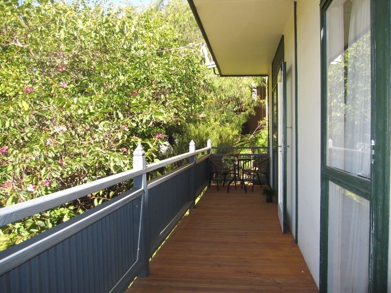 7 Corinth Road, Heathcote NSW 2233