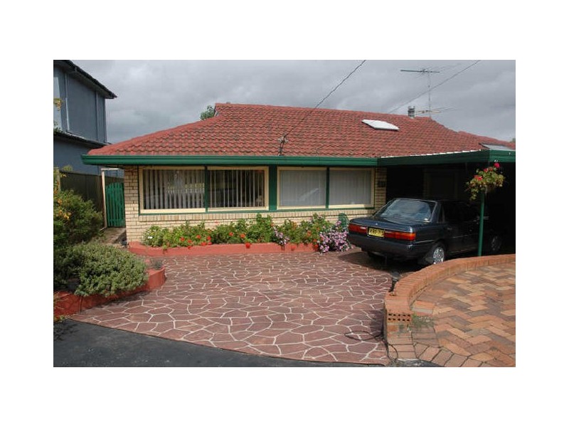 6A Old Bush Road, Yarrawarrah NSW 2233