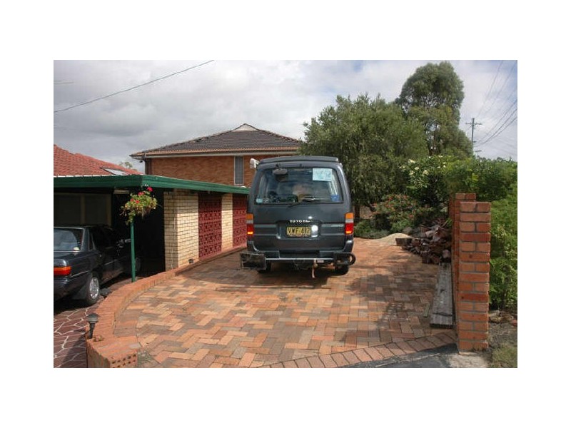 6A Old Bush Road, Yarrawarrah NSW 2233