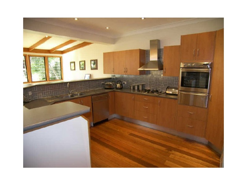 32 Wollybutt Road, Engadine NSW 2233