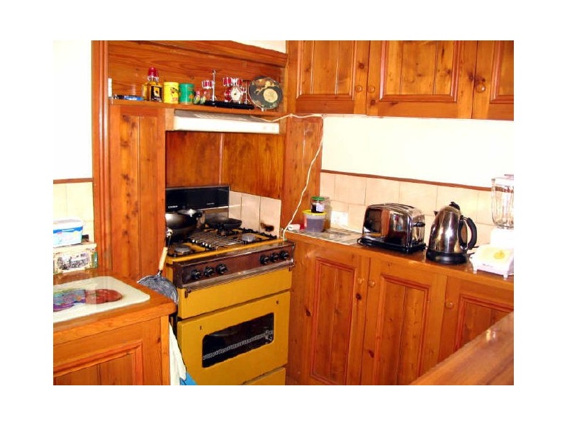 6 Greenwood Street, Newcomb VIC 3219