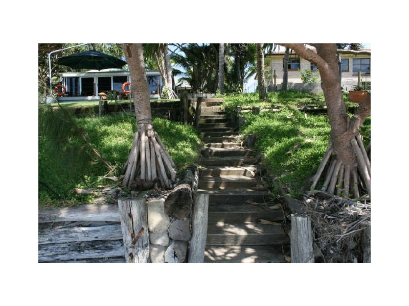 1 Sandy Lane, Zilzie QLD 4710