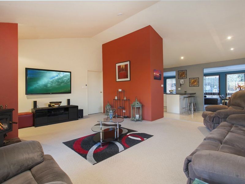 18 Shannon Drive, Helensburgh NSW 2508