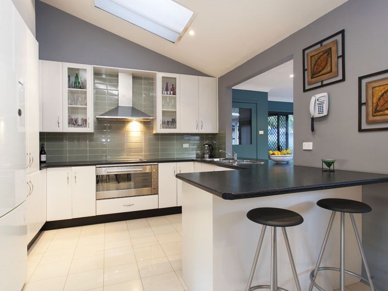 18 Shannon Drive, Helensburgh NSW 2508