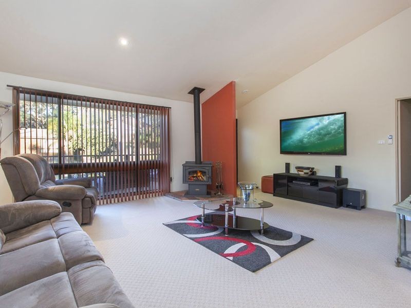 18 Shannon Drive, Helensburgh NSW 2508
