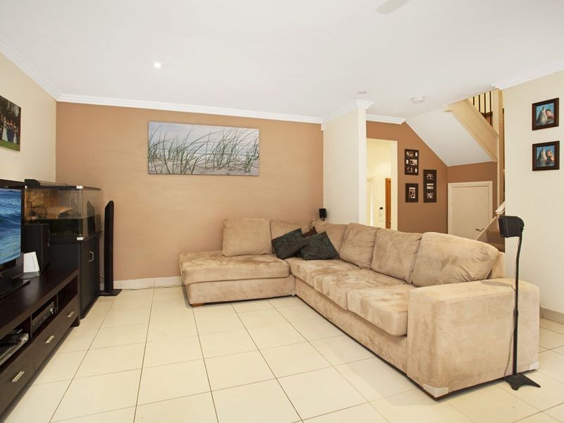8/5 Short Street, Helensburgh NSW 2508