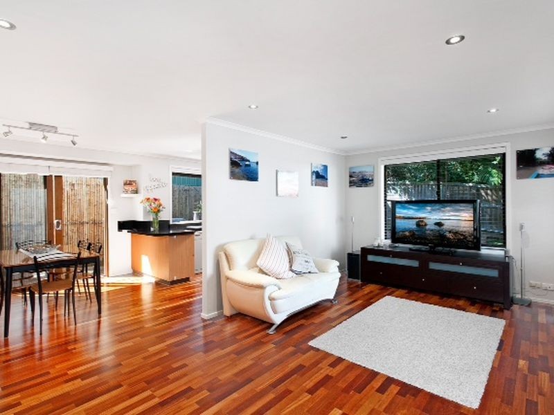 8 Sheridan Crescent, Stanwell Park NSW 2508