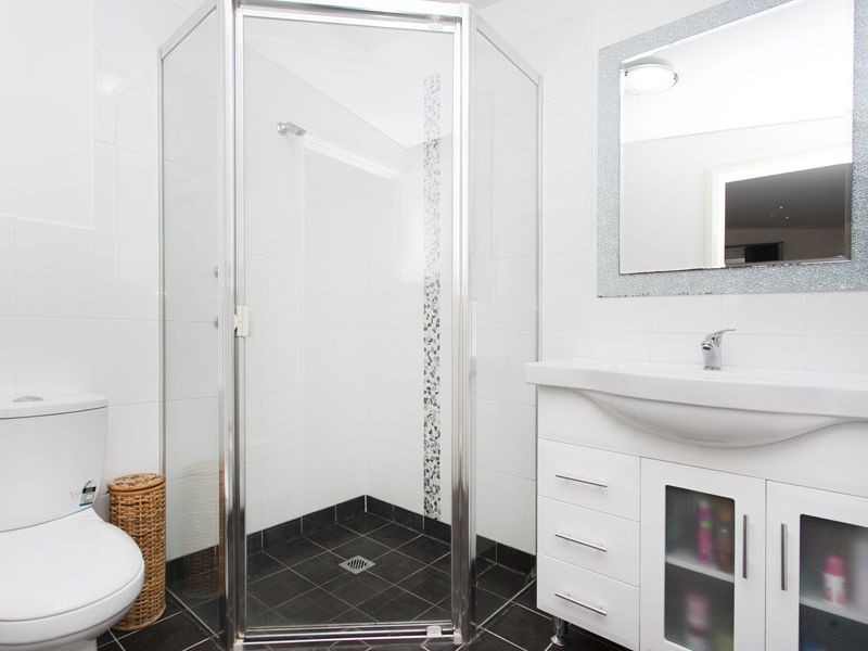 42 The Crescent, Helensburgh NSW 2508