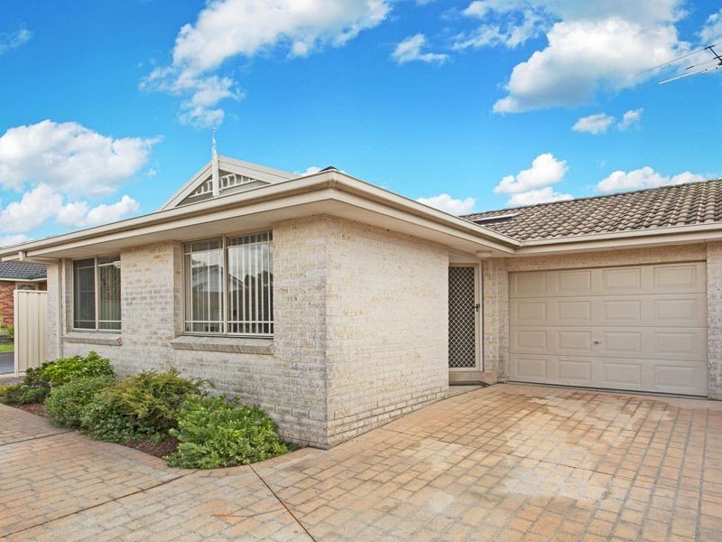 1/14 Stuart Street, Helensburgh NSW 2508