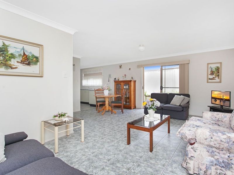 1/14 Stuart Street, Helensburgh NSW 2508