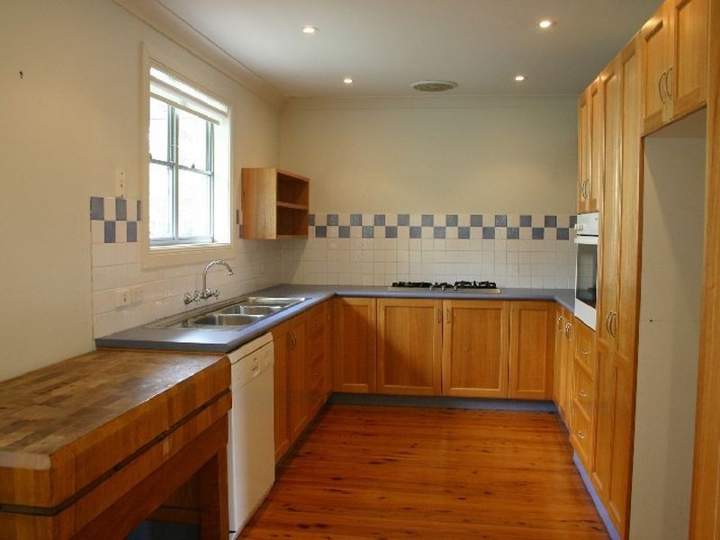 36 Old Station Road, Helensburgh NSW 2508