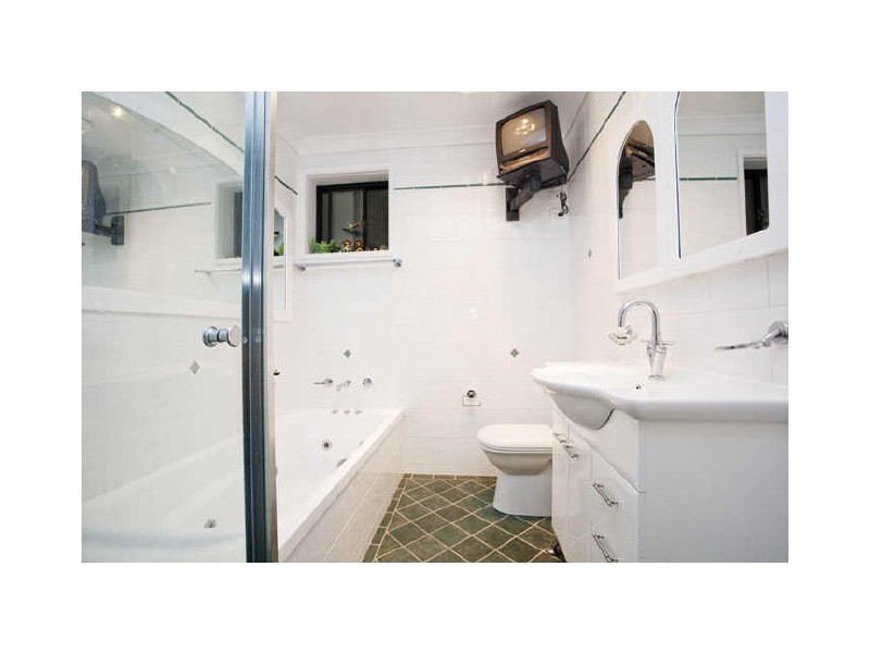 18 Southview Avenue, Stanwell Tops NSW 2508