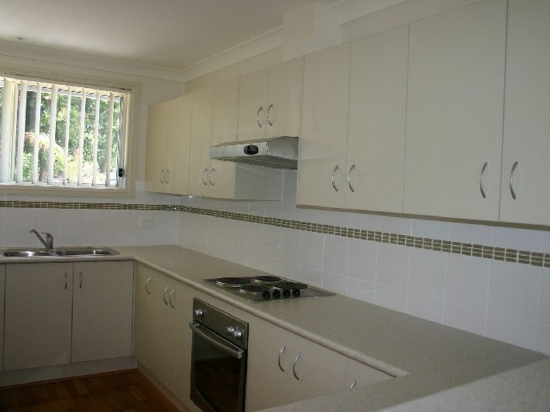 2/32 Stuart Street, Helensburgh NSW 2508