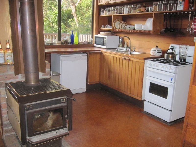 off Fanshaw Drive, Otford NSW 2508