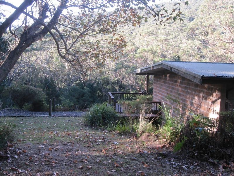 off Fanshaw Drive, Otford NSW 2508