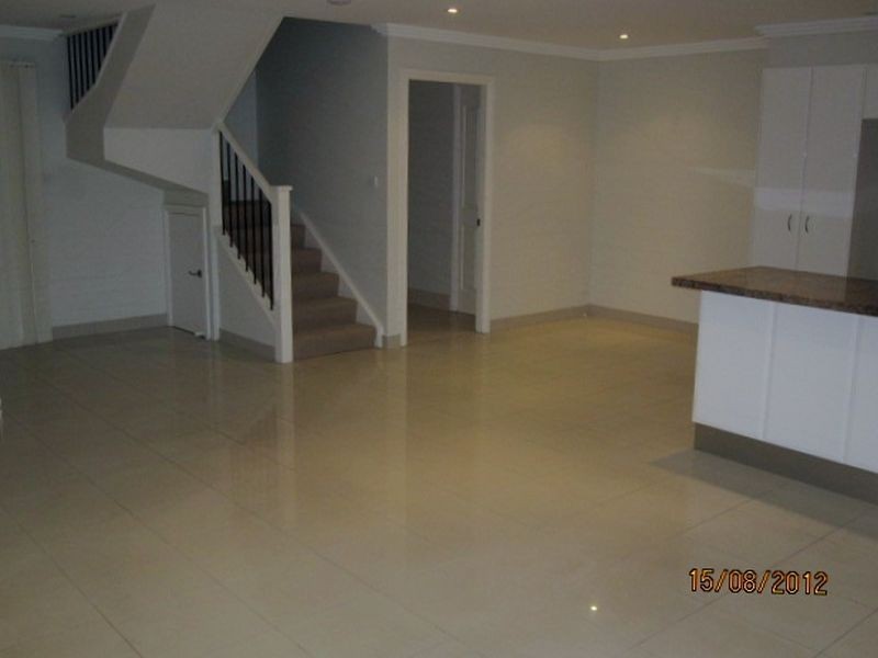 4/5 Short Street, Helensburgh NSW 2508