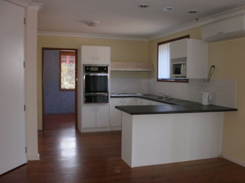 34 Railway Cr, Stanwell Park NSW 2508